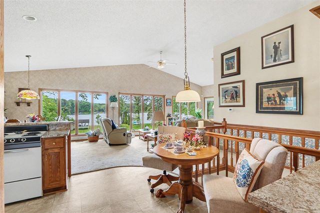 47135 Lakeview Drive, Lawrence, MI 49064