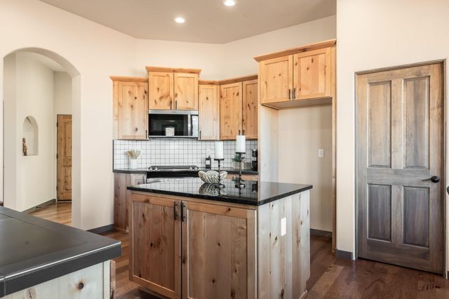 2 Bobcat Court, Placitas, NM 87043