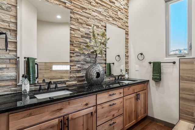 2 Bobcat Court, Placitas, NM 87043