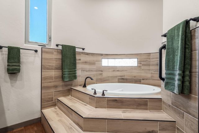 2 Bobcat Court, Placitas, NM 87043