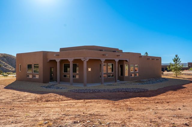 2 Bobcat Court, Placitas, NM 87043