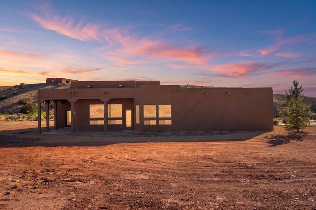2 Bobcat Court, Placitas, NM 87043