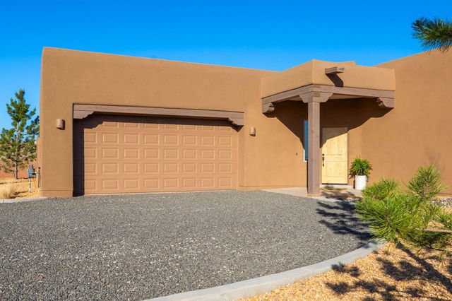 2 Bobcat Court, Placitas, NM 87043