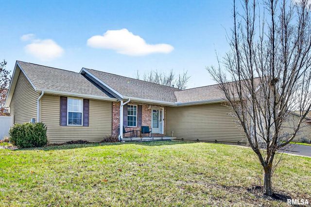 102 WILDFLOWER Avenue, Metamora, IL 61548