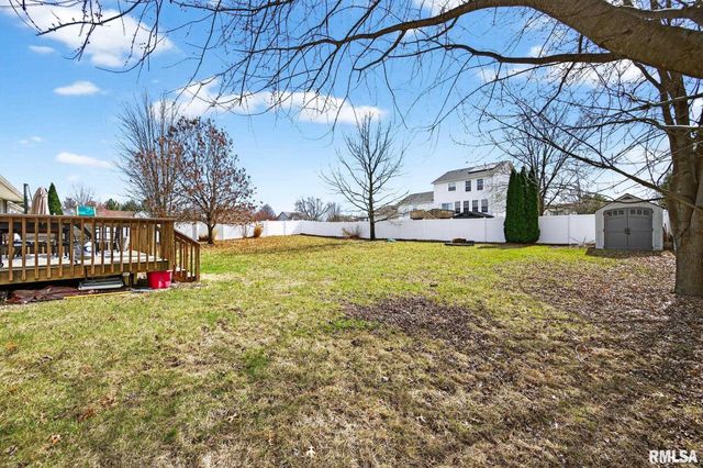 102 WILDFLOWER Avenue, Metamora, IL 61548