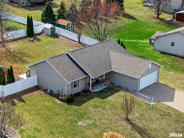 102 WILDFLOWER Avenue, Metamora, IL 61548