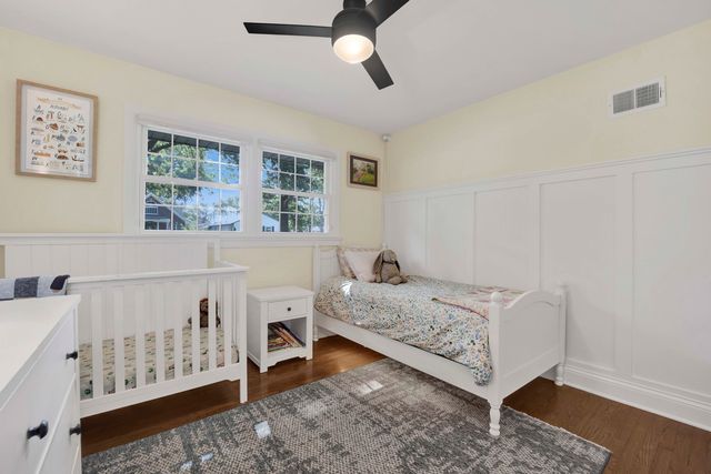 528 Kipling Court, Wheaton, IL 60187