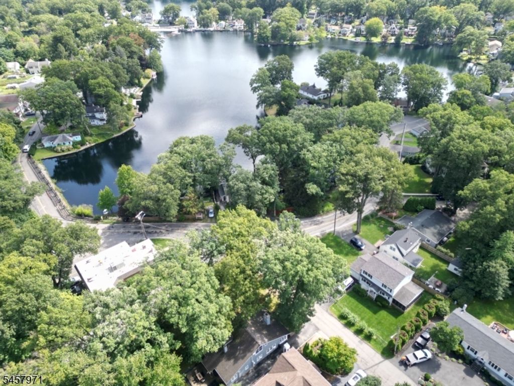 4 Birch Ln, Parsippany-troy Hills Twp., NJ 07834 — exterior
