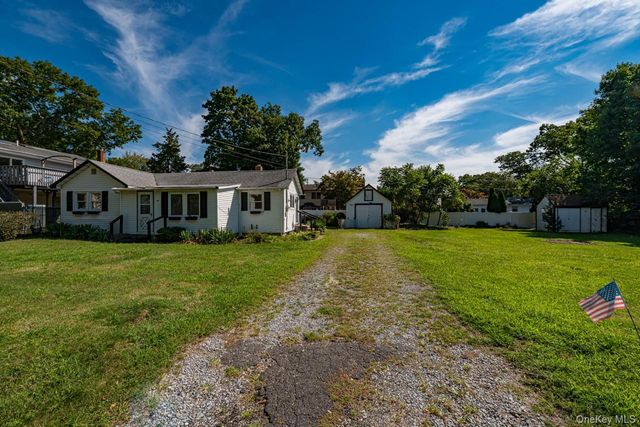 67 Joseph Place, Nesconset, NY 11767