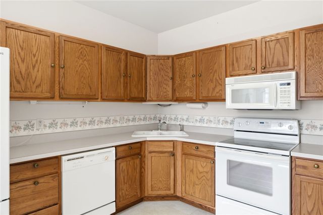 3071 Willowbrook Way, Beavercreek, OH 45431