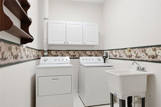 3071 Willowbrook Way, Beavercreek, OH 45431