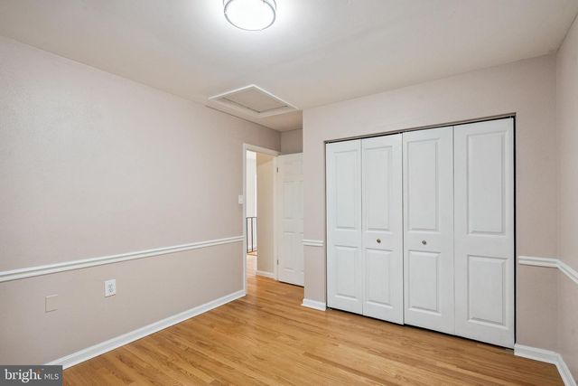 1419 BAYSHIRE LN, Herndon, VA 20170