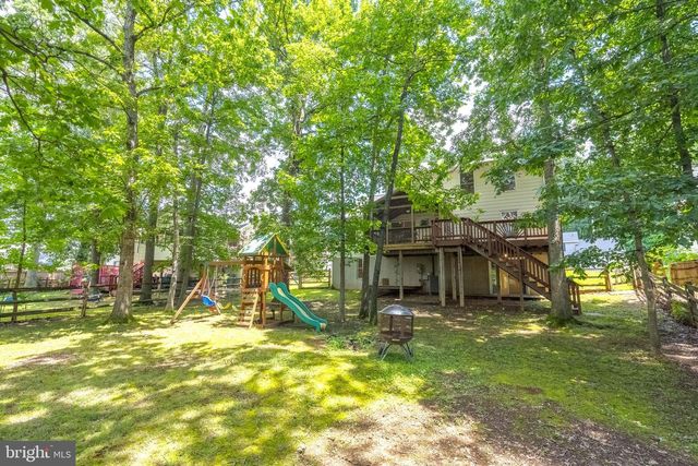 1419 BAYSHIRE LN, Herndon, VA 20170
