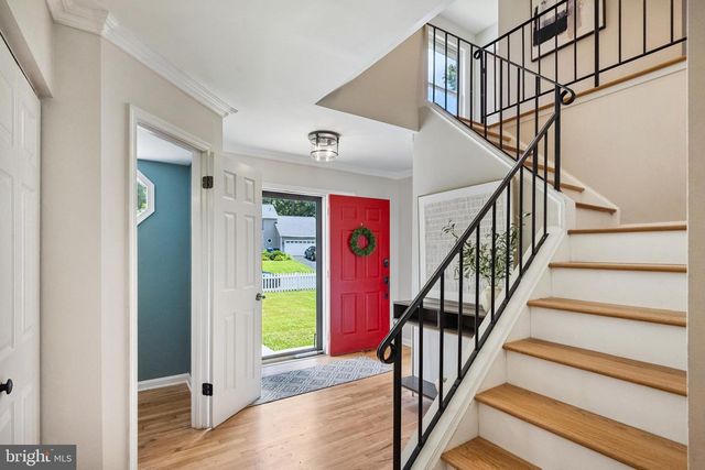 1419 BAYSHIRE LN, Herndon, VA 20170
