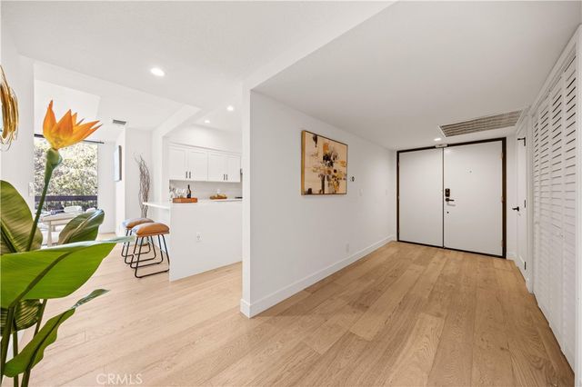 10326 Almayo Avenue 201, Los Angeles, CA 90064