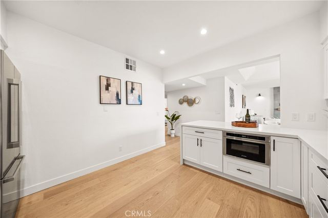 10326 Almayo Avenue 201, Los Angeles, CA 90064