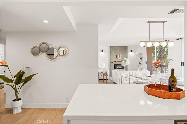 10326 Almayo Avenue 201, Los Angeles, CA 90064