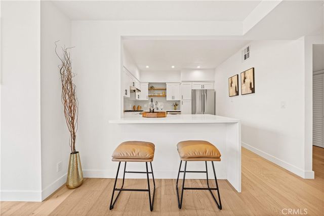 10326 Almayo Avenue 201, Los Angeles, CA 90064