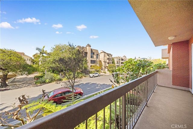 10326 Almayo Avenue 201, Los Angeles, CA 90064