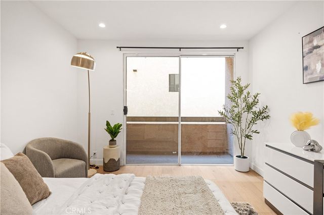 10326 Almayo Avenue 201, Los Angeles, CA 90064