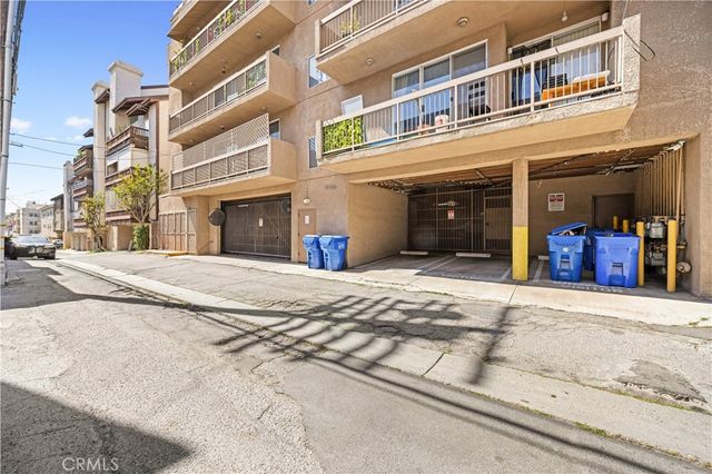 10326 Almayo Avenue 201, Los Angeles, CA 90064