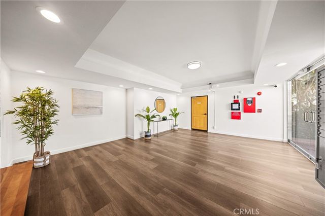 10326 Almayo Avenue 201, Los Angeles, CA 90064