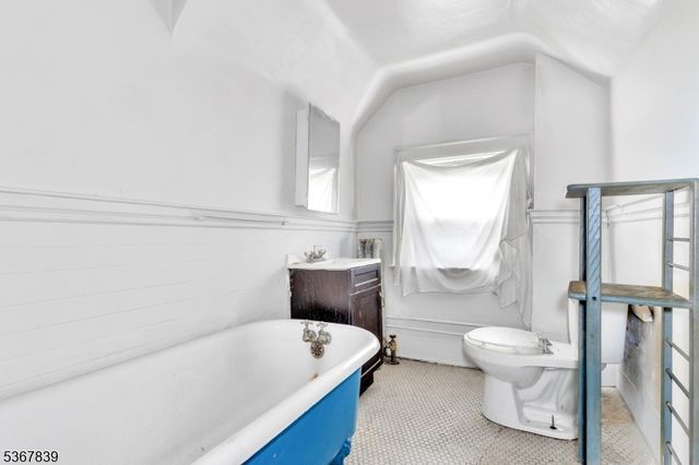 251 Meeker Ave, Newark City, NJ 07112