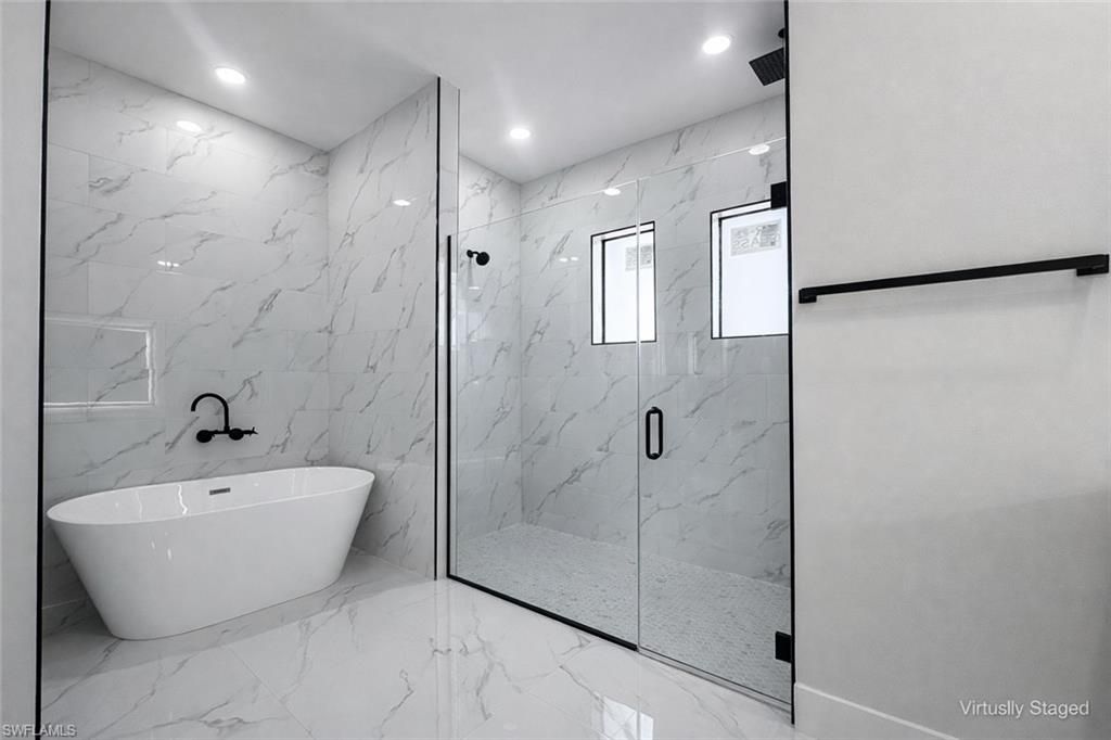 Image 12 of property listing at 18 NE 11th LN, Cape Coral, FL 33909