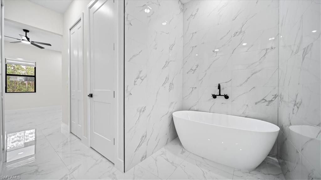 Image 13 of property listing at 18 NE 11th LN, Cape Coral, FL 33909