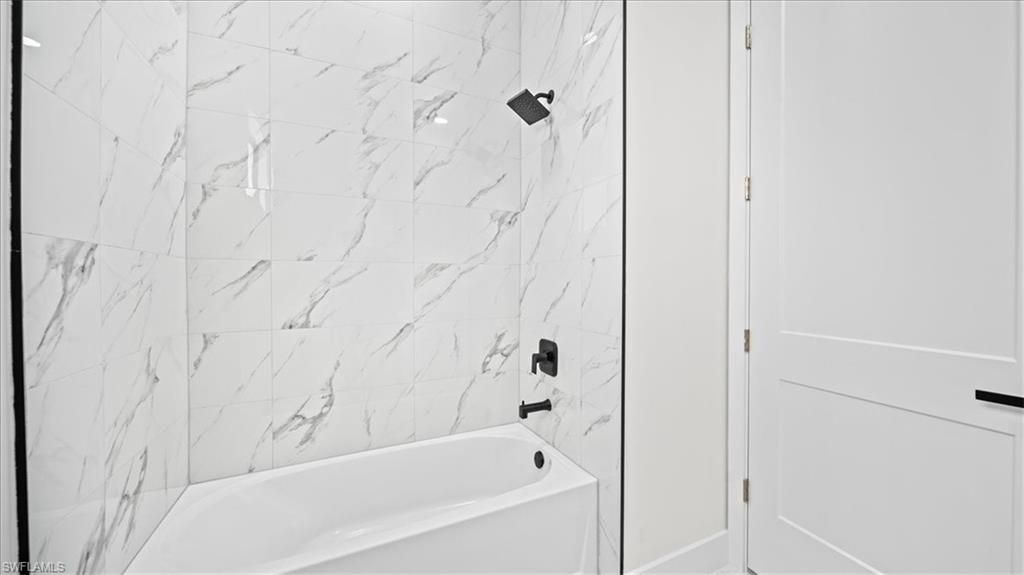 Image 16 of property listing at 18 NE 11th LN, Cape Coral, FL 33909