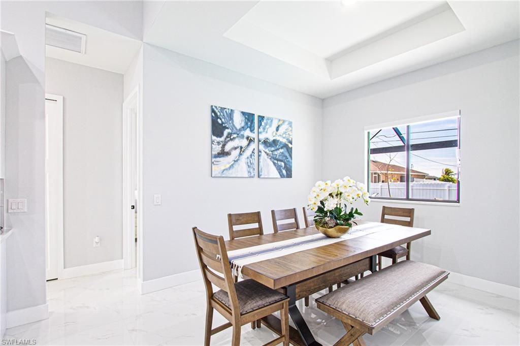 Image 9 of property listing at 18 NE 11th LN, Cape Coral, FL 33909