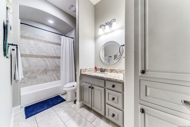 148 Woodland, Fair Oaks Ranch, TX 78015