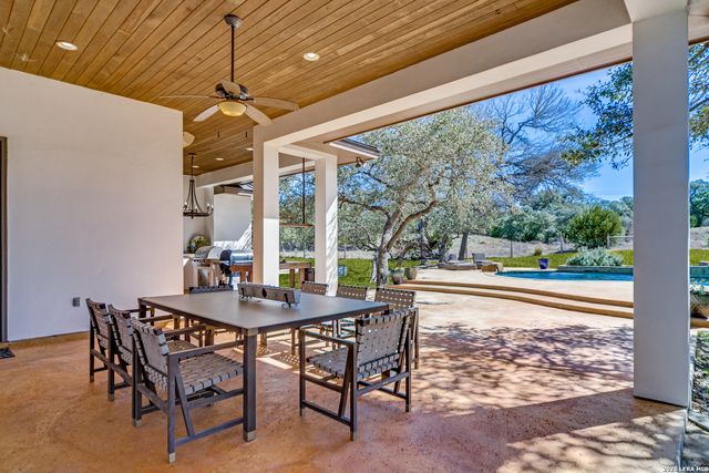 148 Woodland, Fair Oaks Ranch, TX 78015