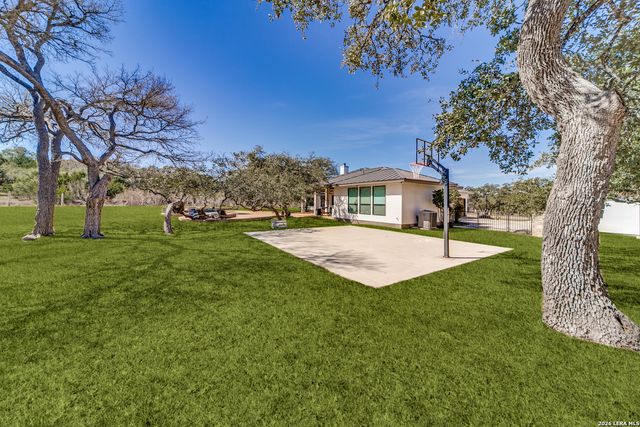 148 Woodland, Fair Oaks Ranch, TX 78015