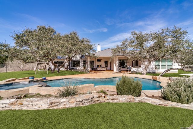 148 Woodland, Fair Oaks Ranch, TX 78015