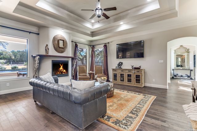 148 Woodland, Fair Oaks Ranch, TX 78015