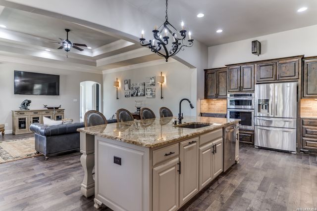 148 Woodland, Fair Oaks Ranch, TX 78015