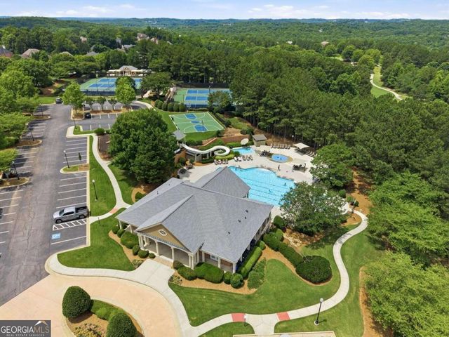 4847 Basingstoke Drive W, Suwanee, GA 30024