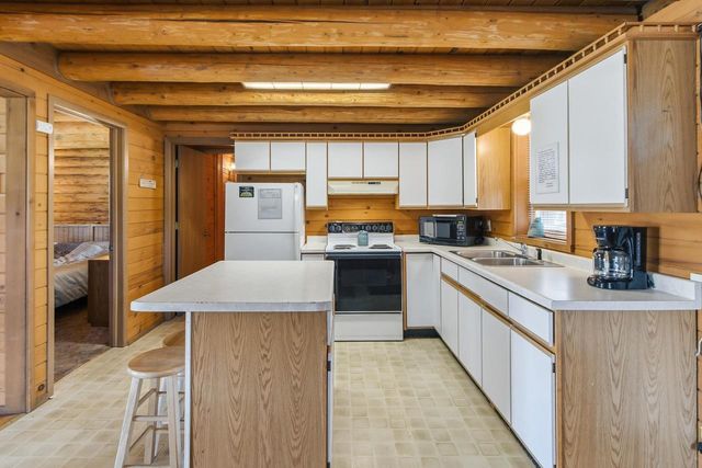 857 Canyon Road, Wisconsin Dells, WI 53965