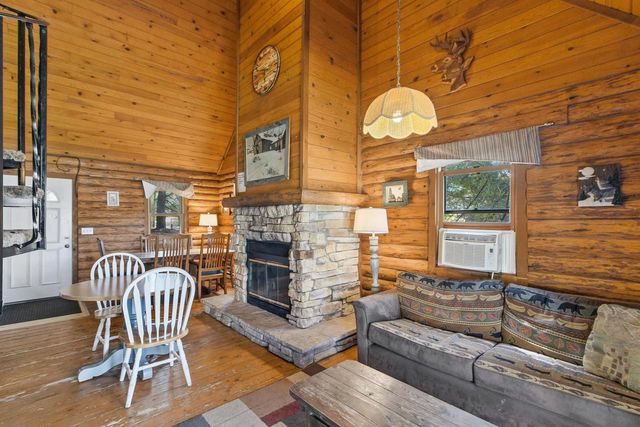 857 Canyon Road, Wisconsin Dells, WI 53965