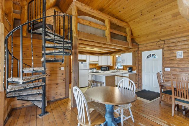 857 Canyon Road, Wisconsin Dells, WI 53965