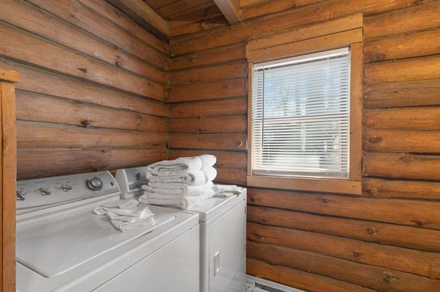857 Canyon Road, Wisconsin Dells, WI 53965