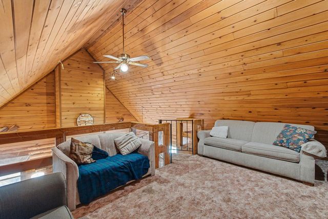 857 Canyon Road, Wisconsin Dells, WI 53965