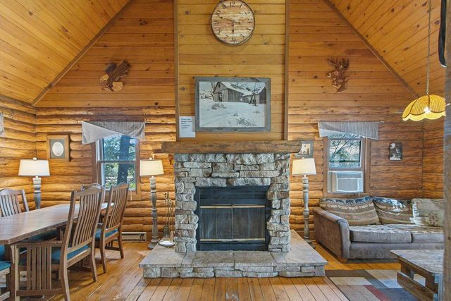 857 Canyon Road, Wisconsin Dells, WI 53965