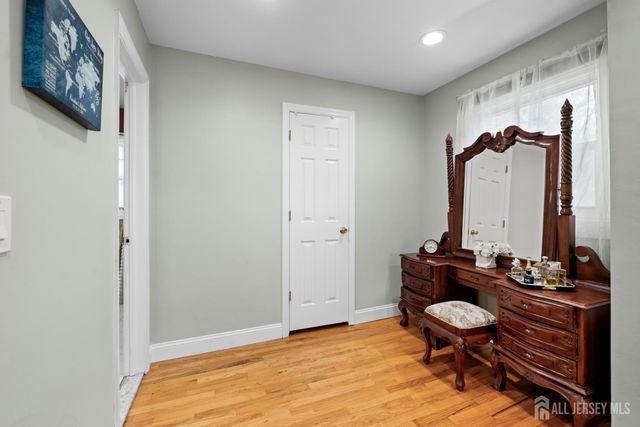 13 Fishel Road, Edison, NJ 08820