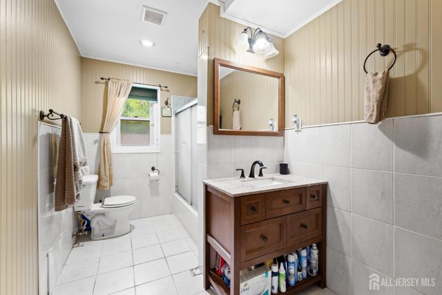 13 Fishel Road, Edison, NJ 08820