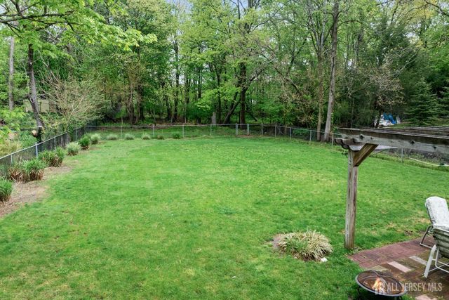 13 Fishel Road, Edison, NJ 08820
