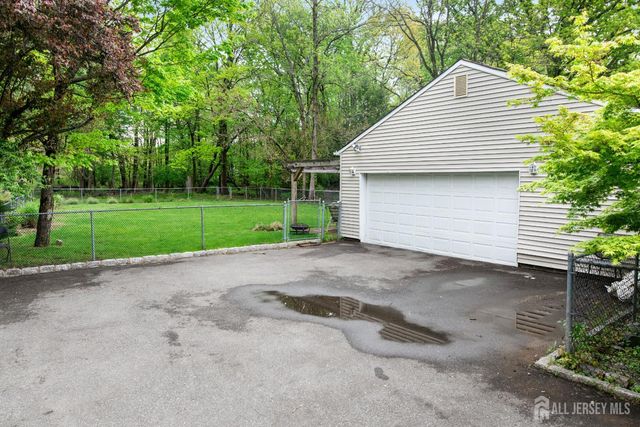 13 Fishel Road, Edison, NJ 08820