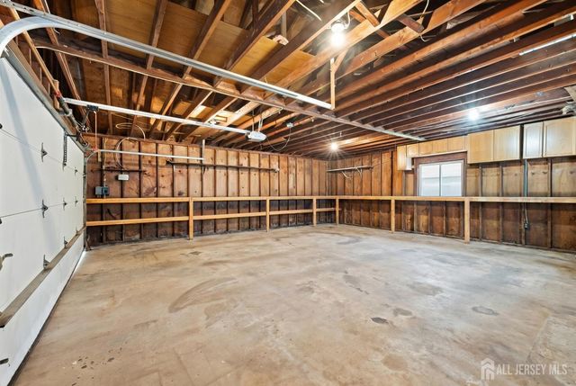 13 Fishel Road, Edison, NJ 08820