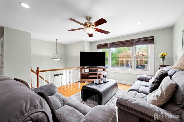 13 Fishel Road, Edison, NJ 08820